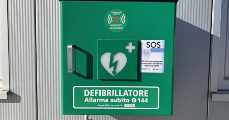 Un defibrillatore pubblico al Maglio