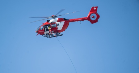 Precipita per 30 metri, escursionista in fin di vita