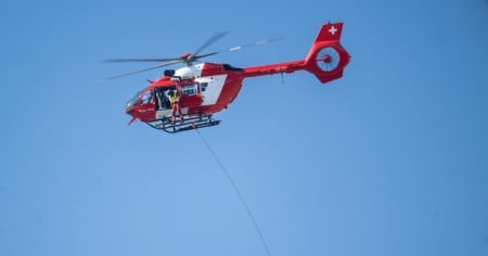 Precipita per 30 metri, escursionista in fin di vita