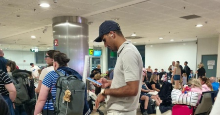 Campione del mondo con la Spagna, viaggia con Ryanair
