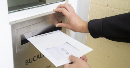 A meno di due settimane dal voto si prospetta un doppio (e netto) “no”