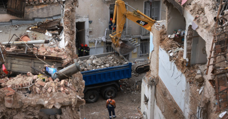 Crolla una palazzina ad Atene, morti tutti e sei i dispersi