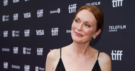 Julianne Moore premiata con il Golden Icon Award al Film Festival di Zurigo