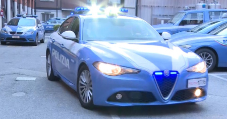 Auto svaligiate e franchi svizzeri tra la refurtiva: due arresti