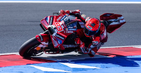 Marquez si prende anche la sprint di Misano