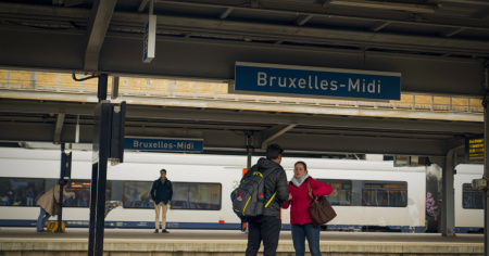 Uomo armato di kalashnikov arrestato in stazione a Bruxelles