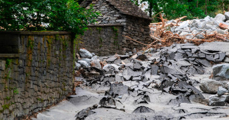 No agli aiuti d'emergenza in caso di catastrofi naturali