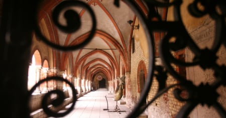 Attacco con coltello in un convento in Polonia: un morto e quattro feriti