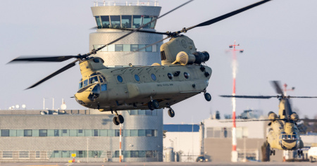 Esercitazioni per la difesa, chiusi due aeroporti