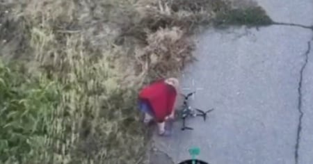 Nonna ucraina neutralizza un drone russo