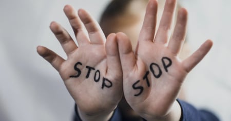 La Svizzera è davvero pronta a proteggere i più piccoli dalle violenze?