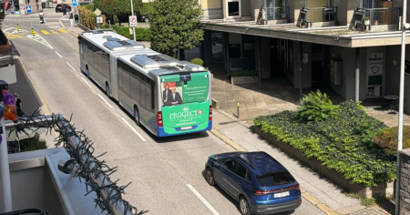 Furgone in panne blocca un bus (e anche una buona fetta di Lugano)