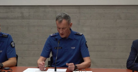 «Ha agito da solo sparando 40 colpi»