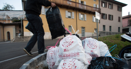 I furbetti dei sacchi neri non mollano