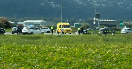 Incidente tra auto e moto alla rotatoria dell'Aeroporto