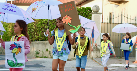 Migliaia di bambini in cammino per la mobilità attiva