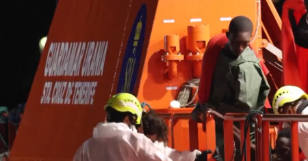 Alla deriva per 27 giorni, 80 morti su un barcone alle Canarie