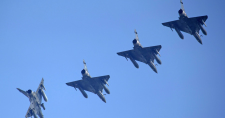 Caccia della Nato abbattono un drone sopra la Lituania