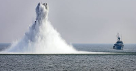 Hormuz, 40 navi cariche di petrolio scortate dagli USA