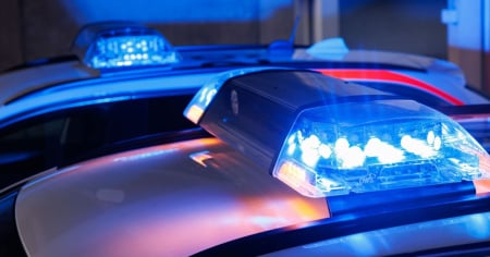 76enne investita da un camion: è grave
