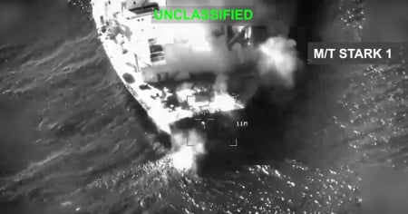 Teheran: «Attaccate 2 navi statunitensi e 10 petroliere nel Golfo»