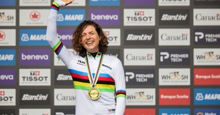 Marlen Reusser, è grande festa: l'elvetica si conferma campionessa del mondo a cronometro