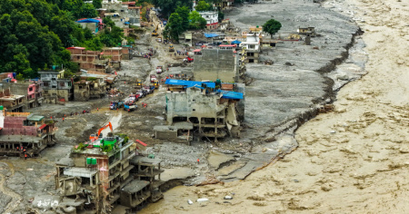 Nepal, la montagna che si sgretola anche a causa del clima