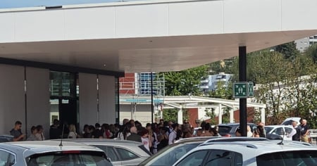 Scatta l'antincendio al Serfontana: tutti fuori...ma è un falso allarme