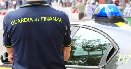 Finti lavori gratis. Usano il nome di una banca svizzera e truffano 14 persone