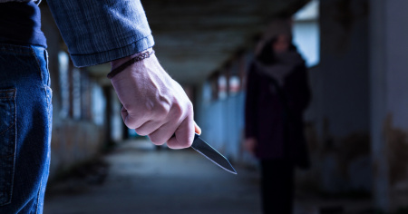 Avrebbe aggredito la ex: 47enne irlandese a processo