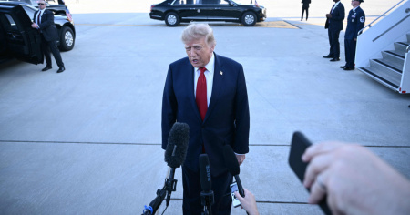 Trump bandisce Cnn, MS NOW e Politico dalla Casa Bianca