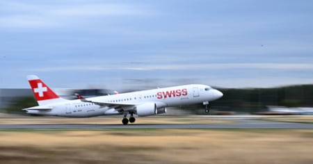 Svizzeri campioni d'Europa dei viaggi, il 61% vola all'estero