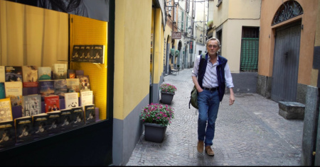 Un viaggio visivo tra le giornate di Andrea Vitali
