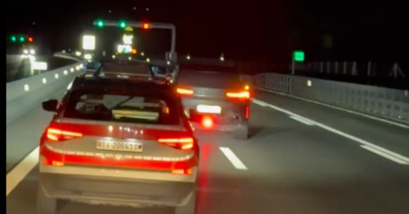 A zig zag sull'A2, poi la fuga dalla polizia: il video dell'inseguimento