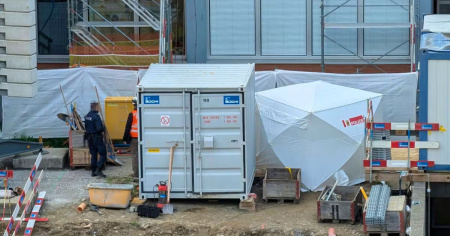 Operaio morto in un cantiere: stava lavorando su una gru