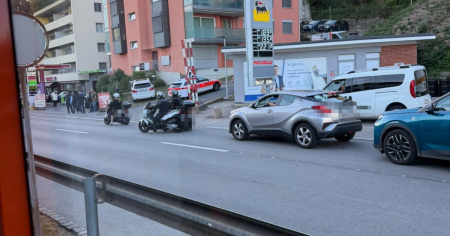 Caslano, traffico paralizzato: incidente coinvolge un motociclista