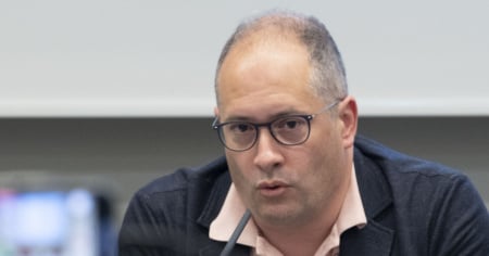 Casse malati, la ricetta di Ostinelli: «Tre anni a 140 franchi al mese. Poi premi fissi a 350»