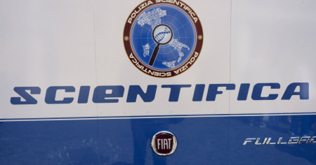 Coniugi decapitati in casa, c'è un fermo