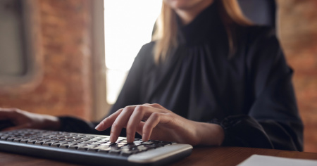 Telelavoro più flessibile, ma niente diritto esplicito a disconnettersi