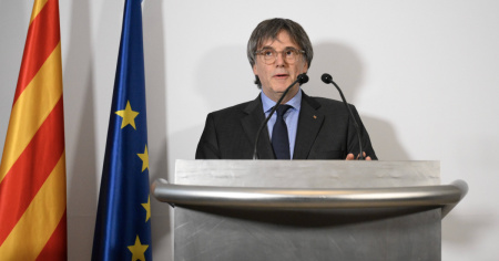La Corte Suprema conferma la revoca degli ordini di arresto per Puigdemont