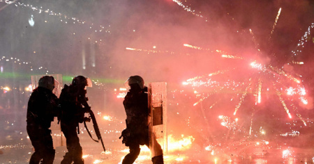 L'onda della protesta infiamma l'Europa