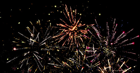Fuochi d'artificio: no al divieto, sì alla responsabilità