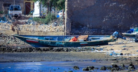 Tragedia al largo di Gibuti: 109 migranti morti, oltre 116 dispersi