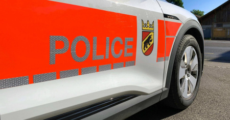 A 104 km/h dove il limite è di 50: nei guai un 18enne