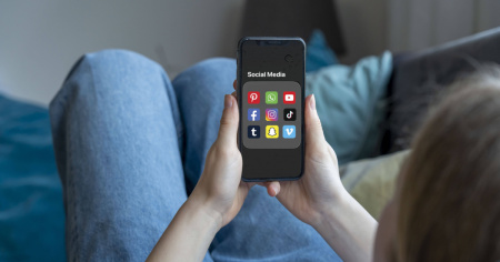 Facebook avviserà i genitori se i figli cercano contenuti sull'autolesionismo