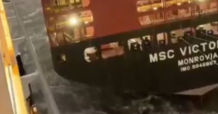 Nave da crociera urta due cargo, indagini sul capitano