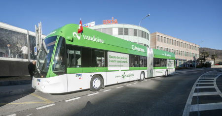 Niente banchi, si sale a bordo: a Lugano la scuola viaggia in elettrico