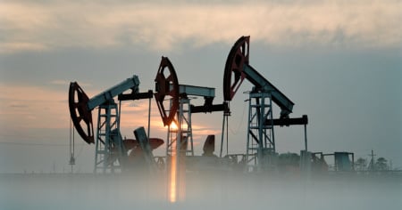 Le voci sull'Iran fanno fare un altro balzo al petrolio