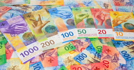 Piani d’emergenza: Raiffeisen e ZKB promosse, PostFinance ancora bocciata dalla Finma
