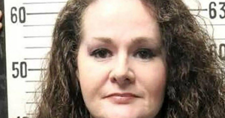 Dopo l'esecuzione fallita, Christa Pike torna in carcere